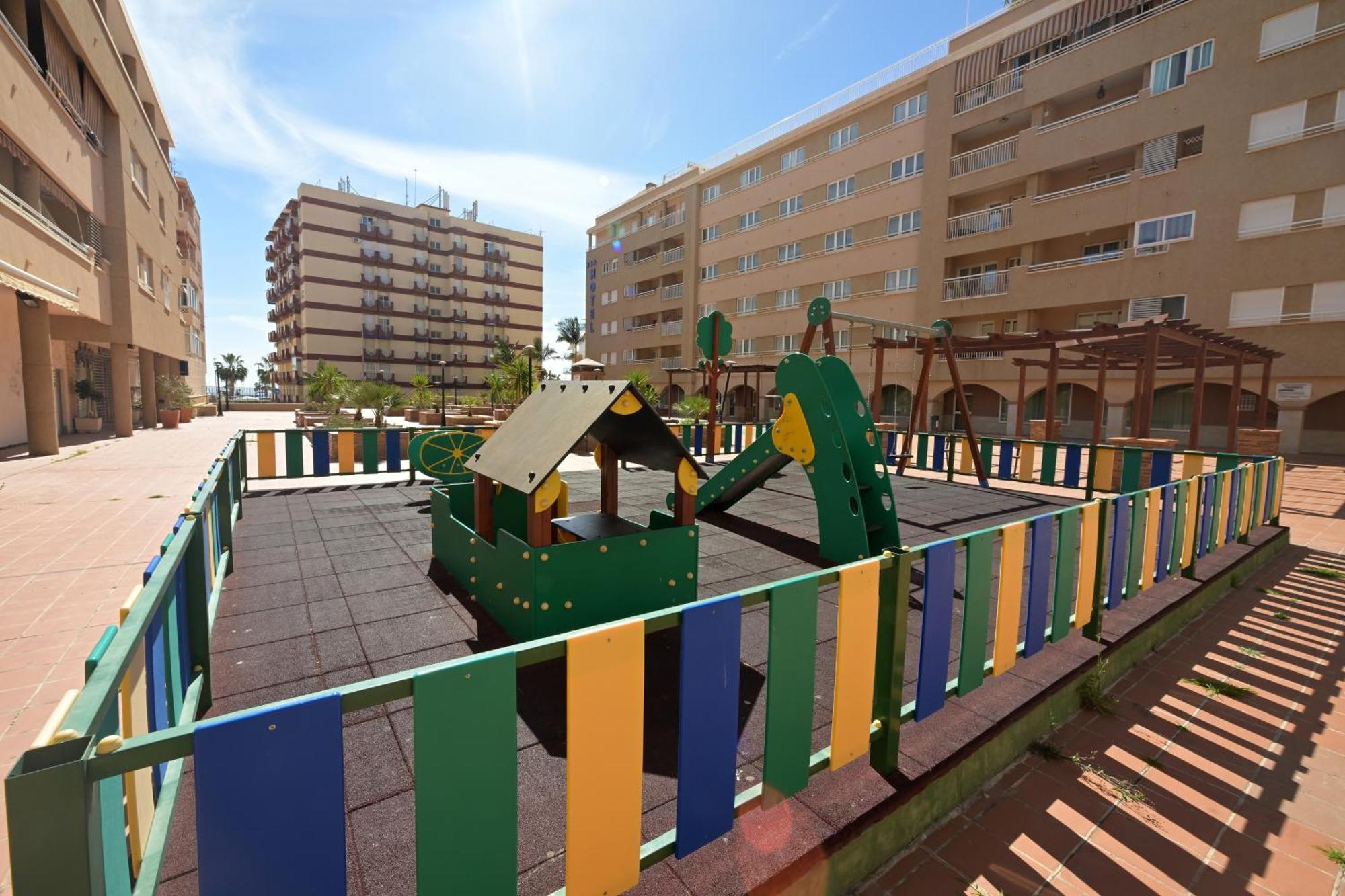 Aguilas Delicias Piscina Wifi Ac Parking Gratis Екстер'єр фото