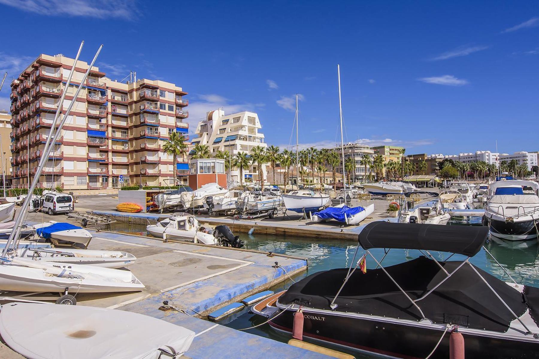 Aguilas Delicias Piscina Wifi Ac Parking Gratis Екстер'єр фото